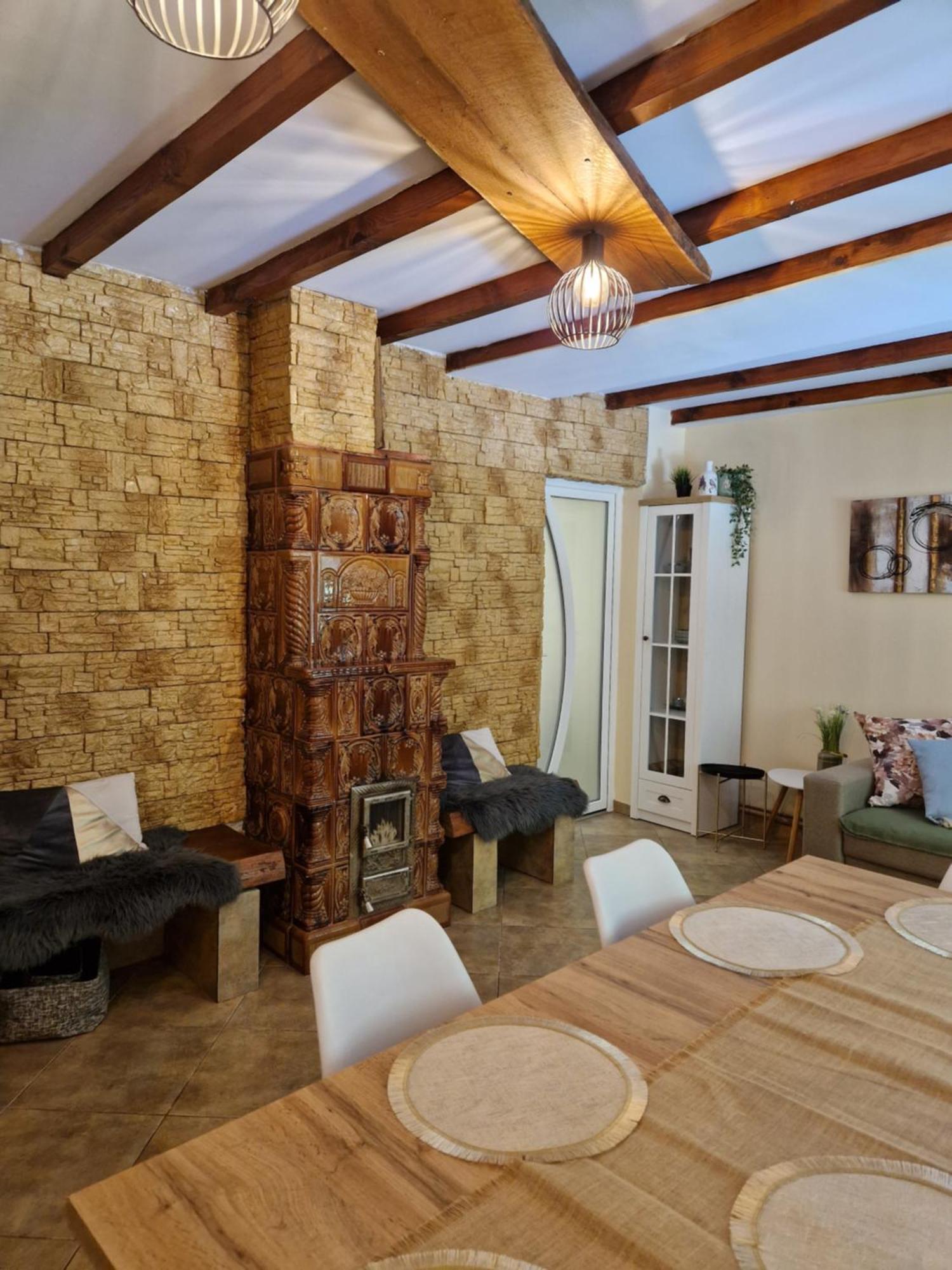 Casa Ada Villa Arpasu de Sus Bilik gambar